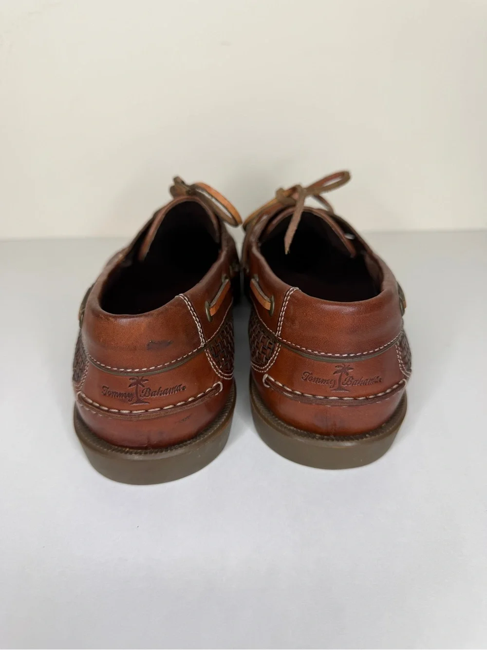 Tommy Bahama Brown Woven Leather Boat Shoes men size 11D casual lace up